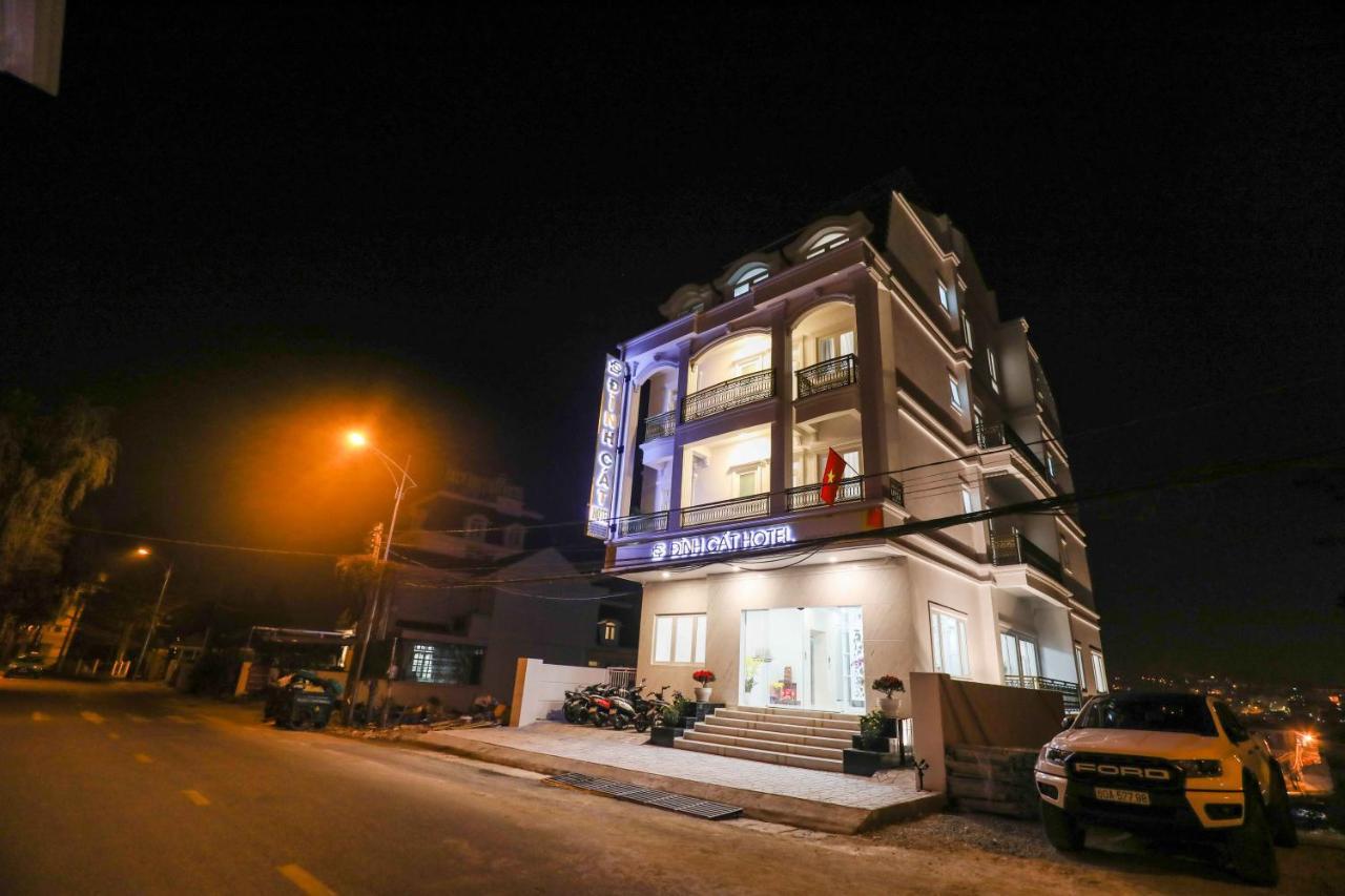 Dinh Cat Hotel Dalat Bagian luar foto
