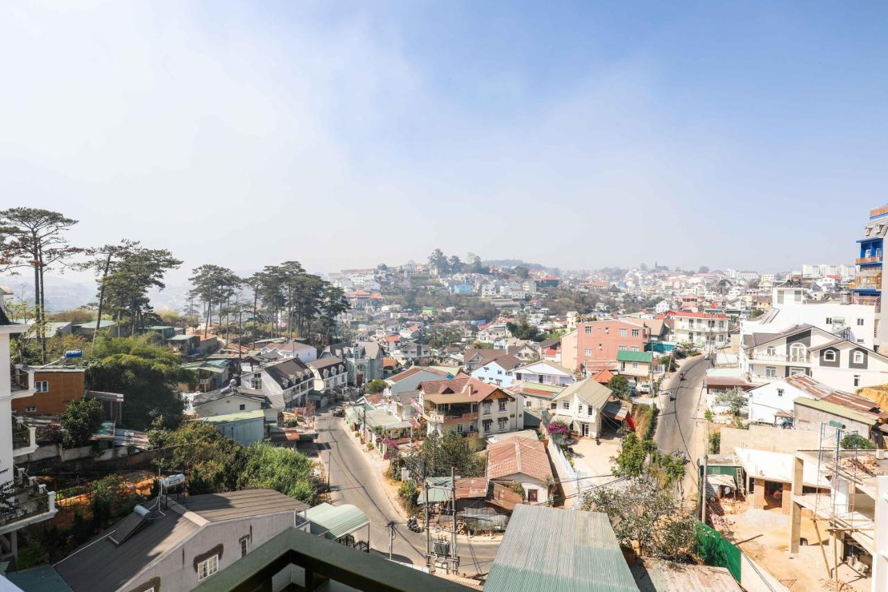 Dinh Cat Hotel Dalat Bagian luar foto